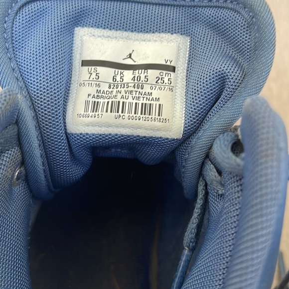 Air Jordan sneakers - Picture 5 of 8